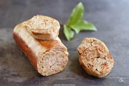 [1303] Andouillette à la fraise de veau tirée à la ficelle